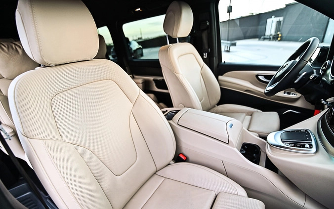 Mercedes-Benz Klasa V cena 626688 przebieg: 19000, rok produkcji 2023 z Luboń małe 781